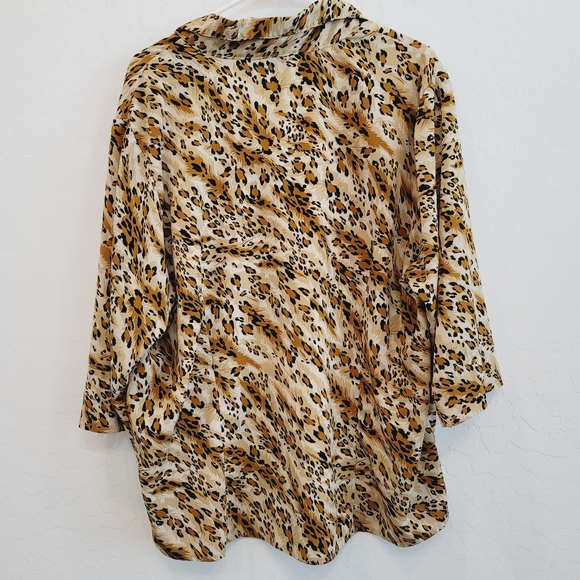 💕 Club Z Collection Cheetah Animal Print Top Size 2X - Picture 14 of 16